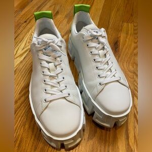 Versace Greca Labyrinth low-top sneakers in "White Light Green". Sz 44